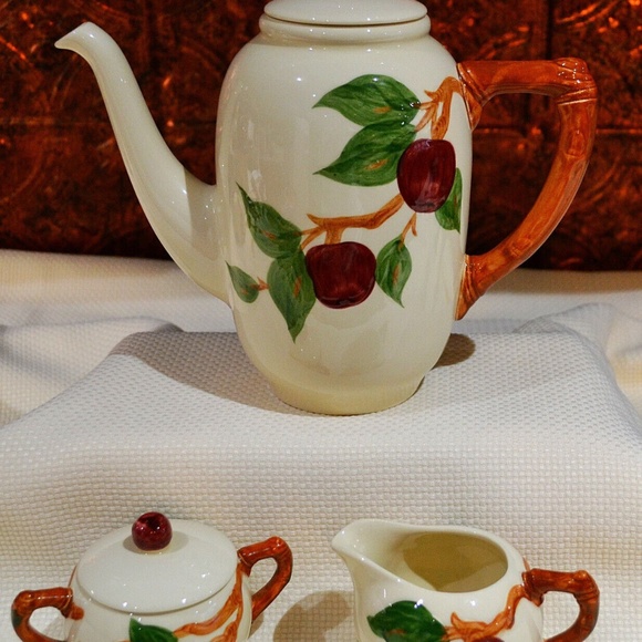 Franciscan Dining Vintage Franciscan Apple Usa Coffee Pot Wcreamer